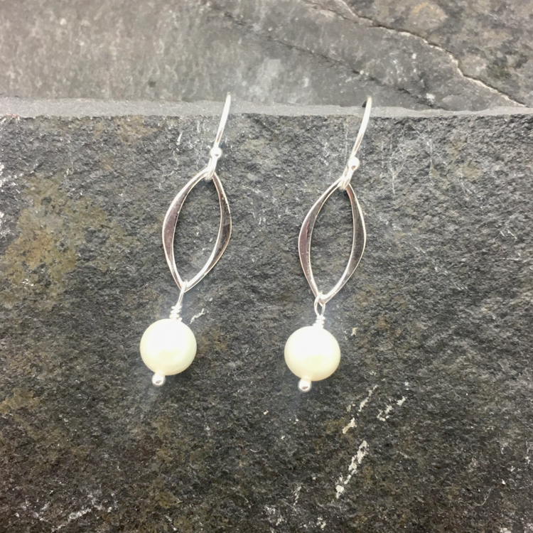 Elizabeth Jewelry| Earrings