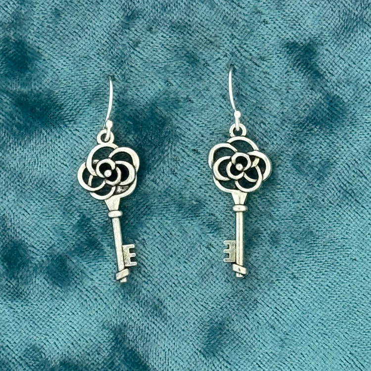 Elizabeth Jewelry| Earrings