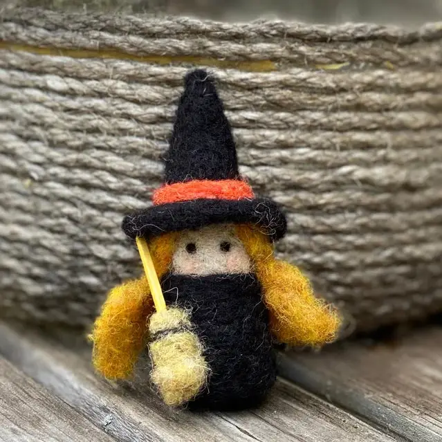 The Felted Bee| Needle Felting Kits