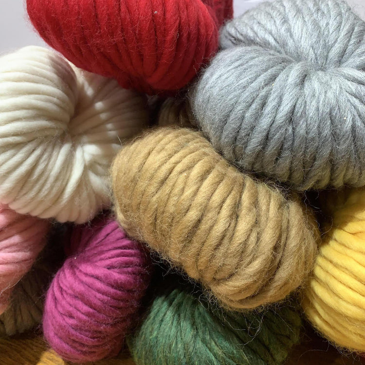 Cascade Yarns| Magnum Yarn| Chunky Weight | Peruvian Highland Wool