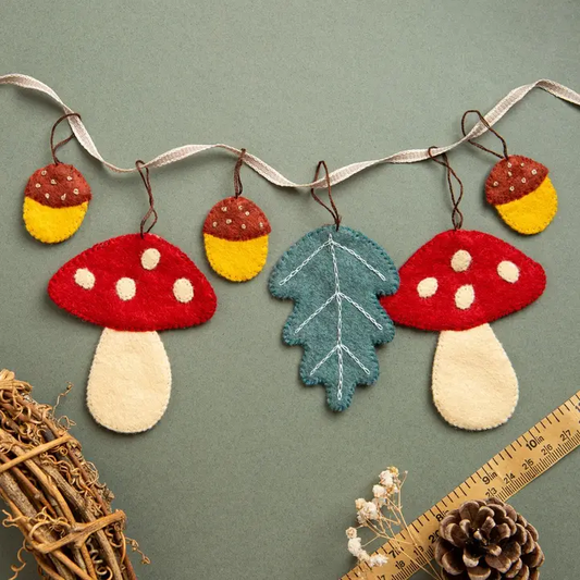 Corinne Lapierre| Wool Mix Felt Craft Kits