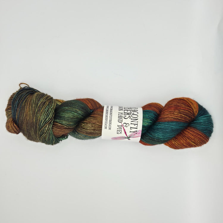 Dragonfly PIXIE  (Fingering Weight 100% Superwash Merino)