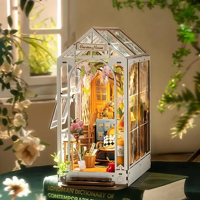 Book Nook Kit& Wonderland| Diy Miniature |3D Puzzle|Rolife