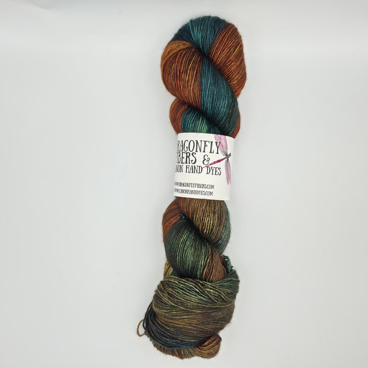 Dragonfly PIXIE  (Fingering Weight 100% Superwash Merino)